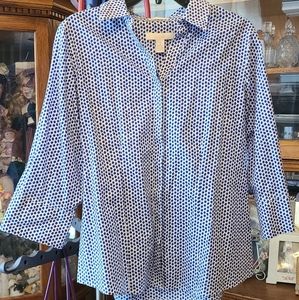 Chico's No Iron Button Up Sz 1/Medium Relaxed Fit